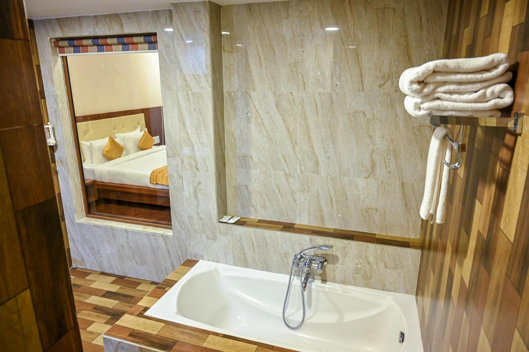 Hotel Laxmi Empire Madgaon Luaran gambar